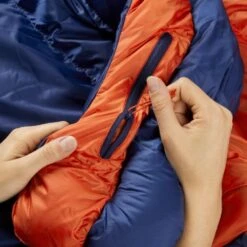 Rab Slaapzak Ascent 700 Ink Left Zip 12 Rab Slaapzak Ascent 700 Ink Left Zip -Beste Kampeer Winkel Rab slaapzak ascent 700 ink left zip dichtbij2