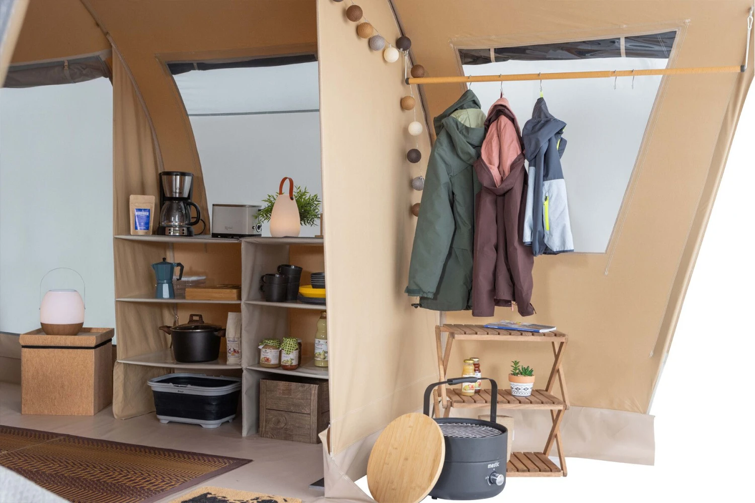 Karsten Imperia Dressoir - Beige 4 Karsten Imperia Dressoir - Beige - Afbeelding 2